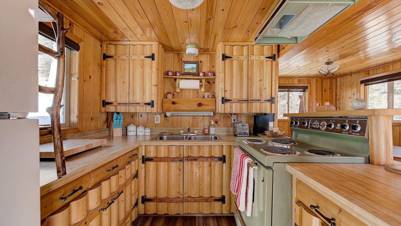 Photo of Kitchen in Red River