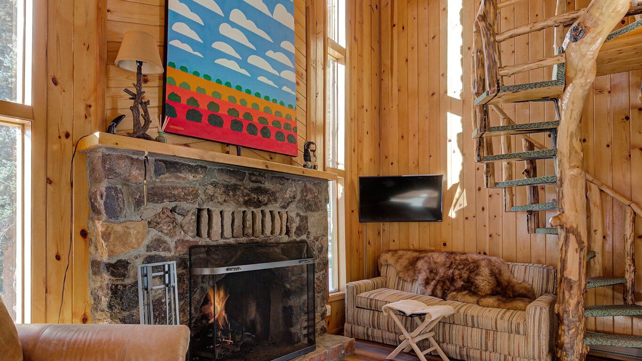 Photo of Livingroom in Red River