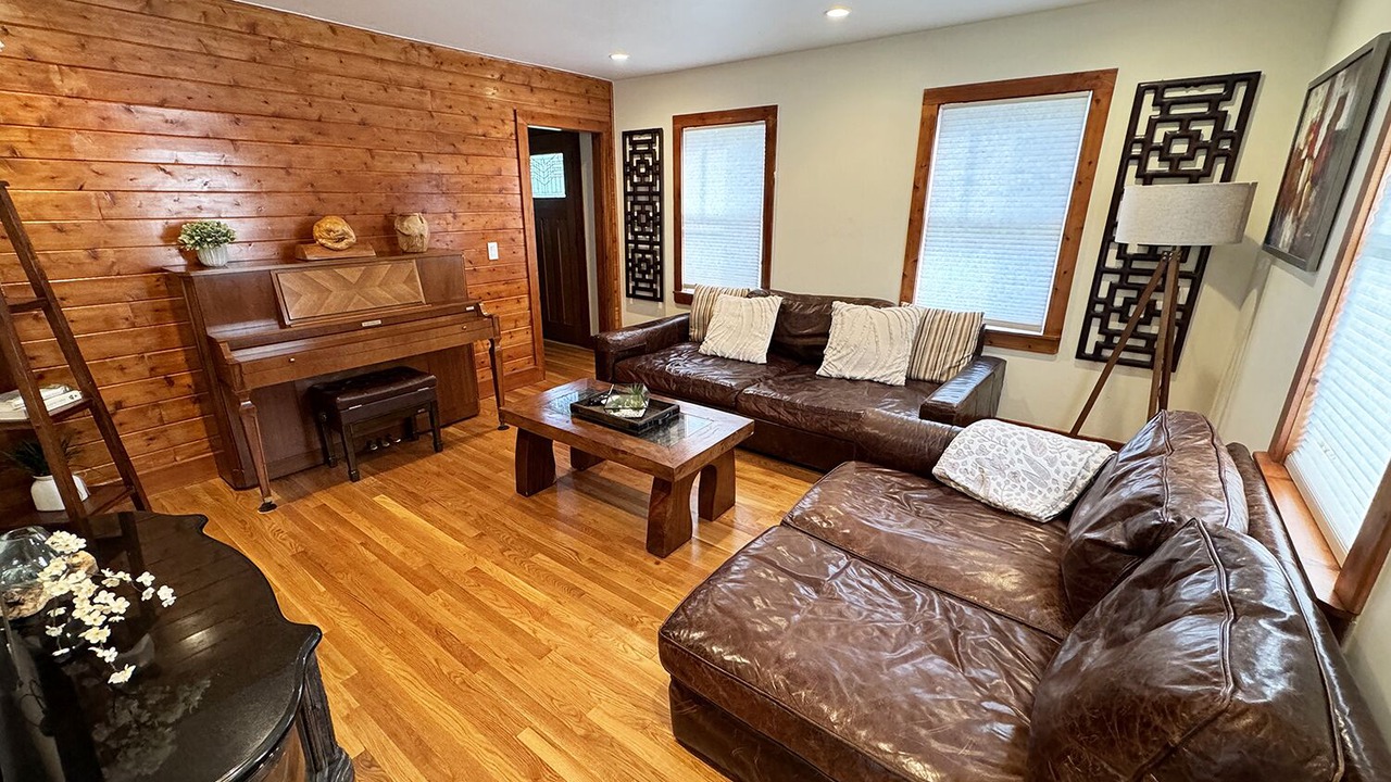 Photo of Livingroom in Danvers