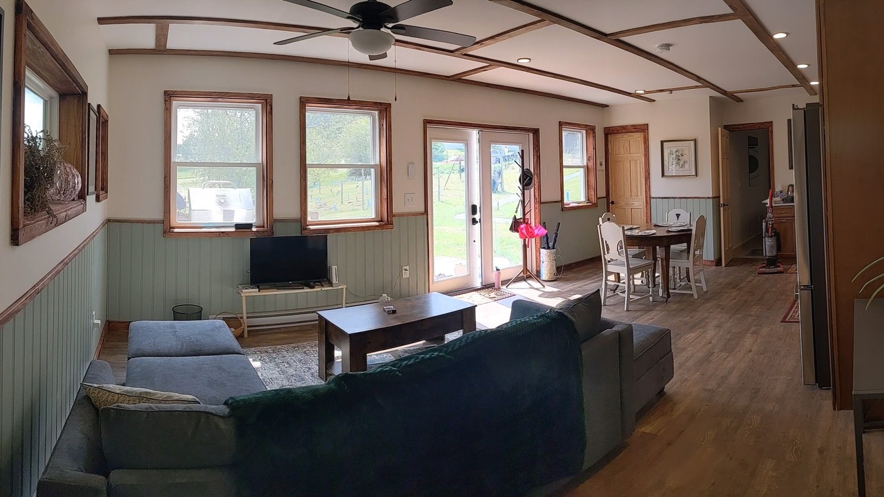 Photo of Livingroom in Jay