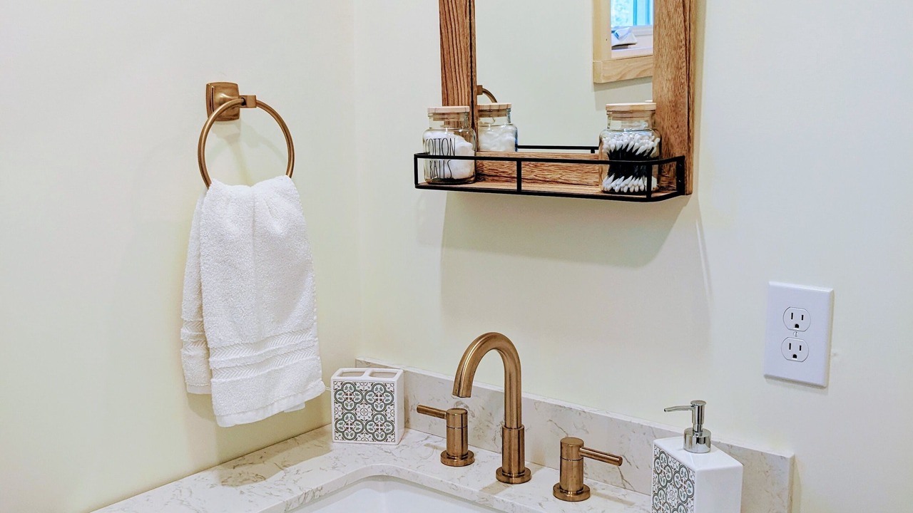 Photo of Bathroom in Jay