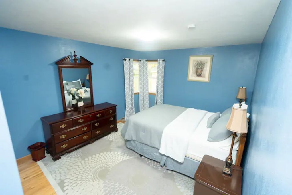 Photo of Bedroom in Maplewood
