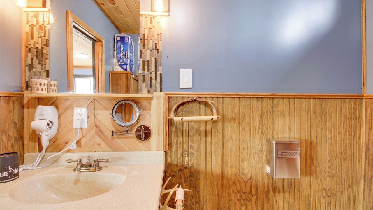 Photo of Bathroom in Riverton