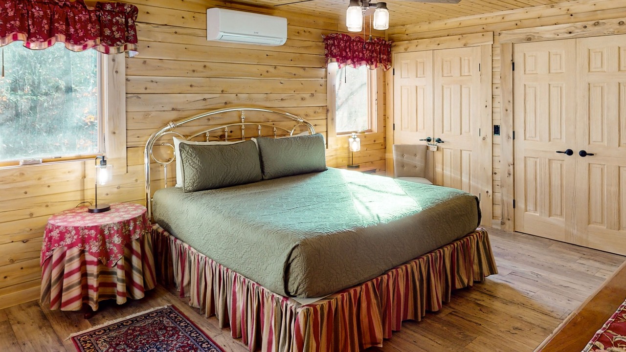 Photo of Bedroom in Eastern Vermont