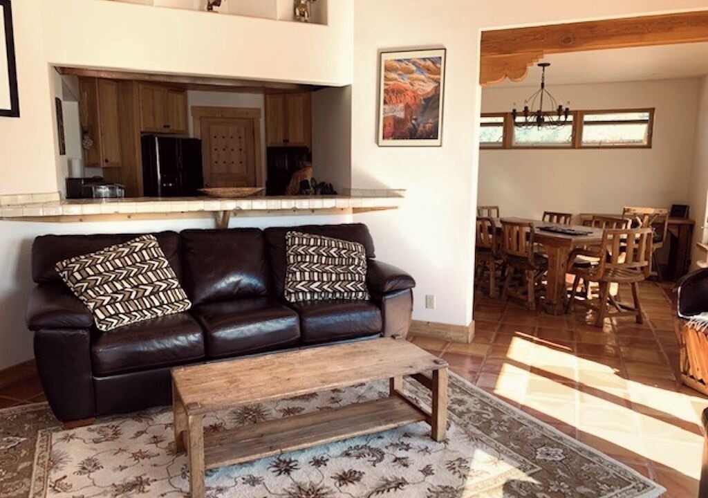 Photo of Livingroom in Valdez