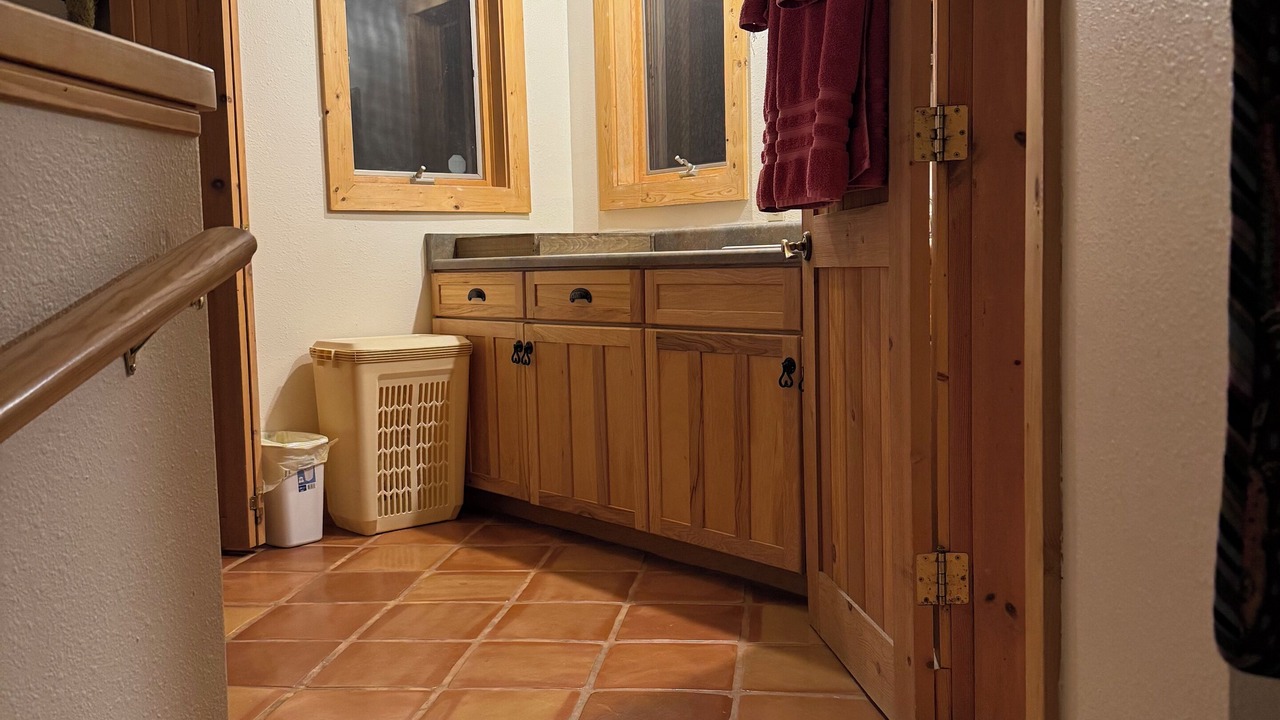Photo of Bedroom in Valdez