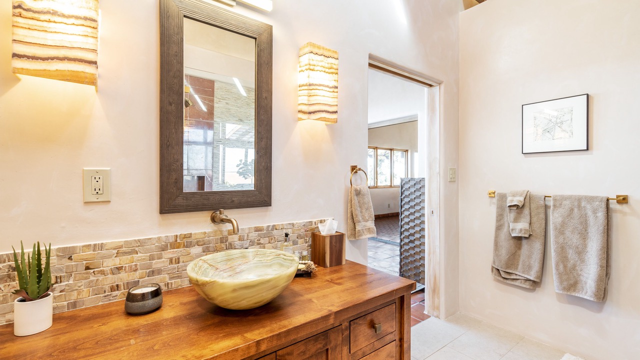 Photo of Bathroom in Chupadero