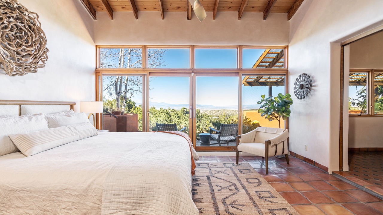 Photo of Bedroom in Chupadero