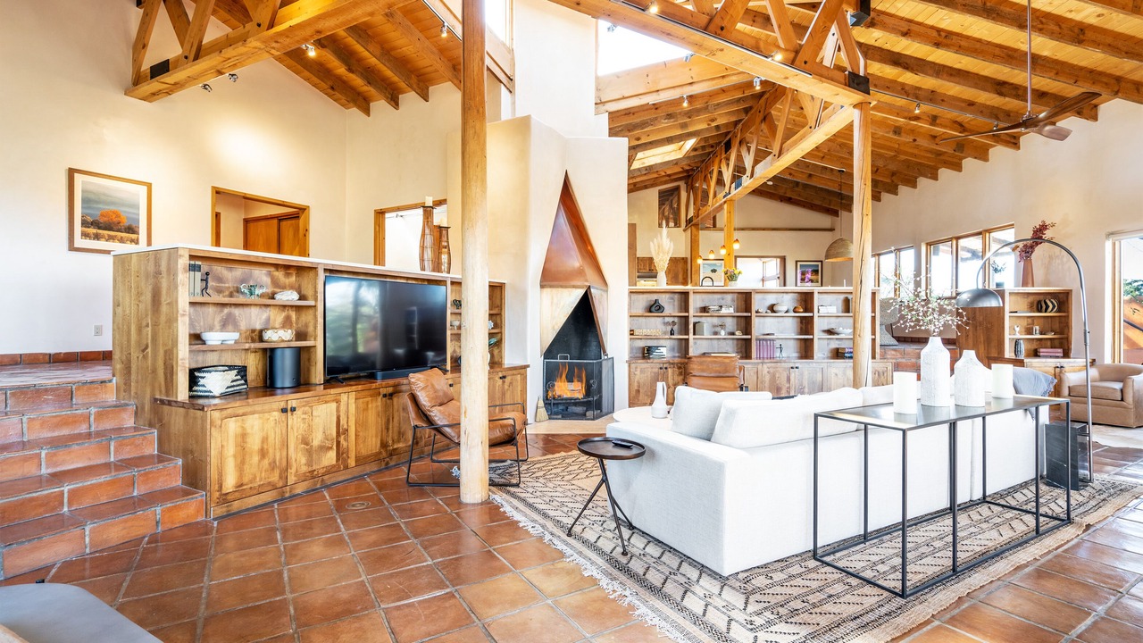 Photo of Livingroom in Chupadero