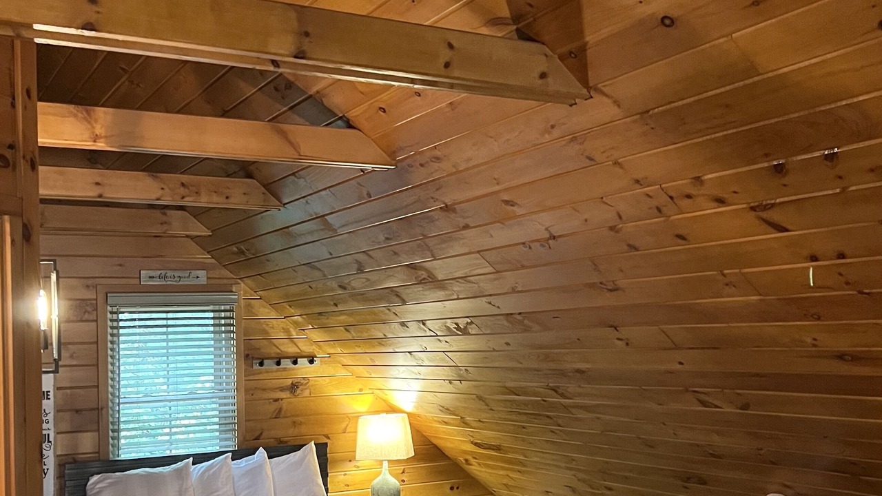 Photo of Bedroom in Decker
