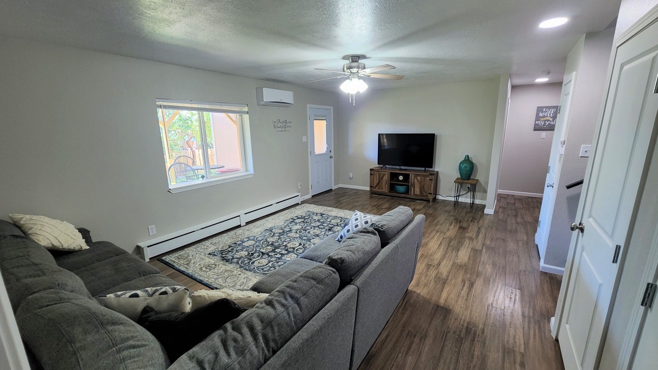 Photo of Livingroom in Los Alamos
