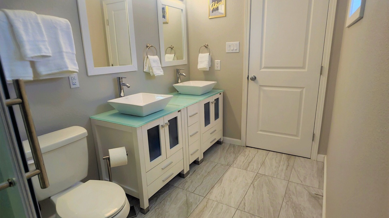 Photo of Bathroom in Los Alamos