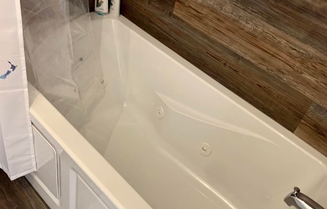 Photo of Bathroom in Apple Grove