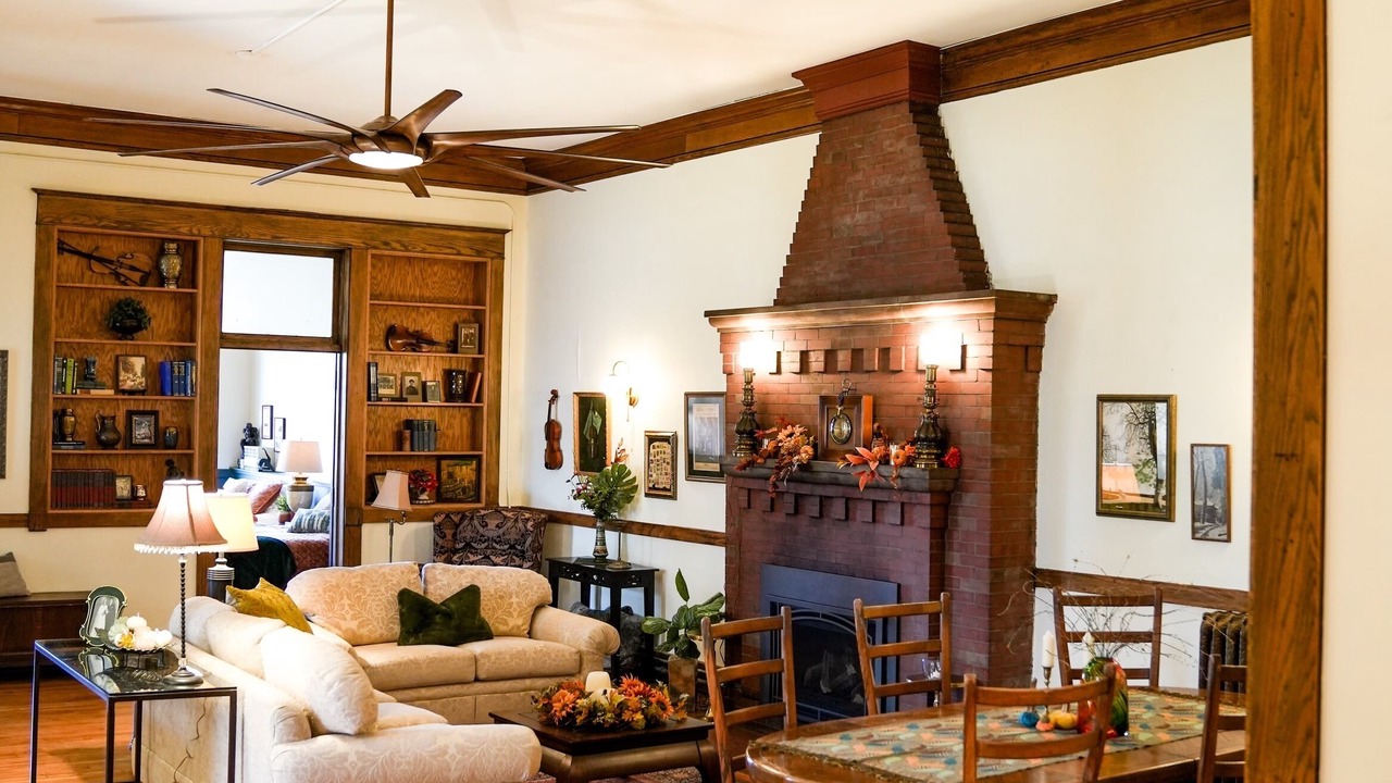 Photo of Livingroom in Historic Downtown La Crosse