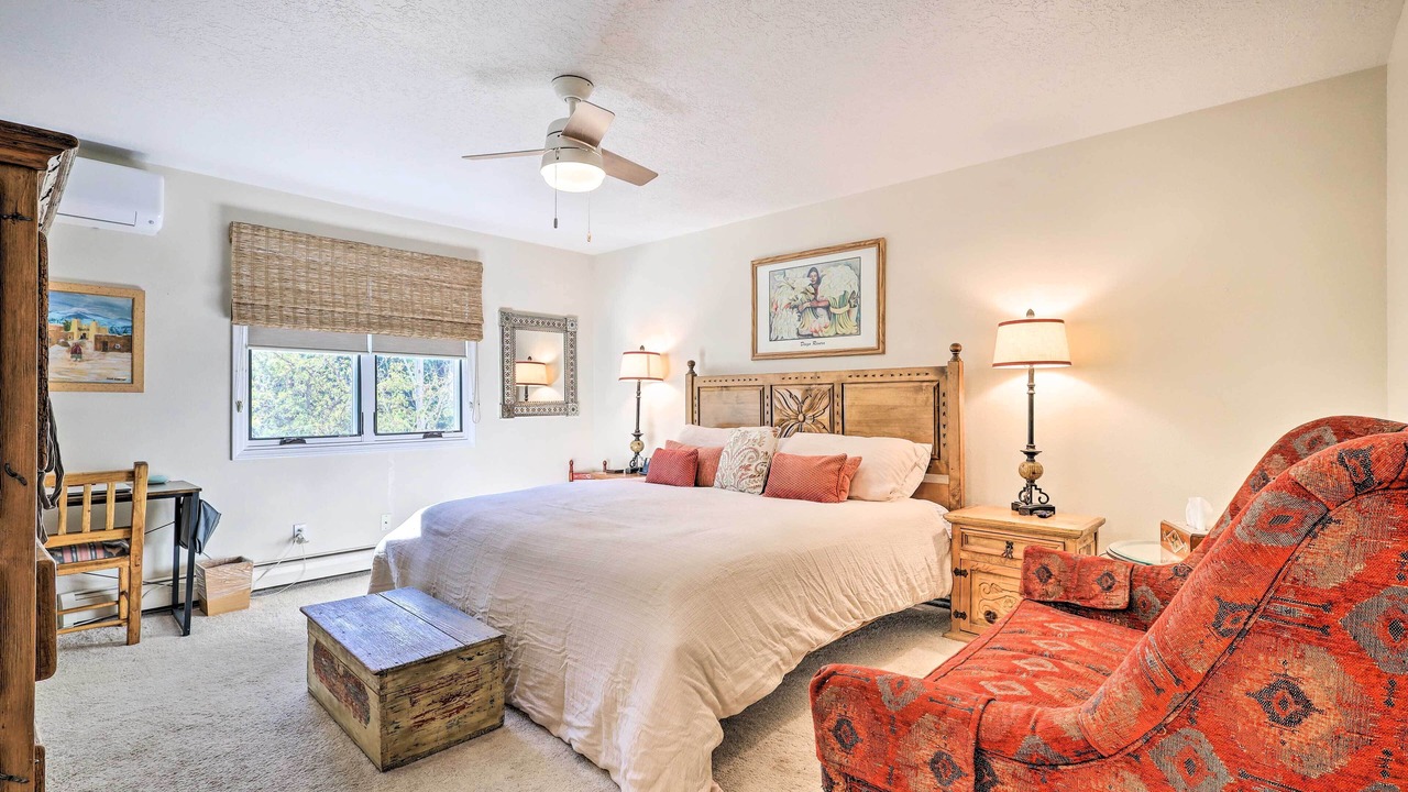 Photo of Bedroom in Northeast Santa Fe
