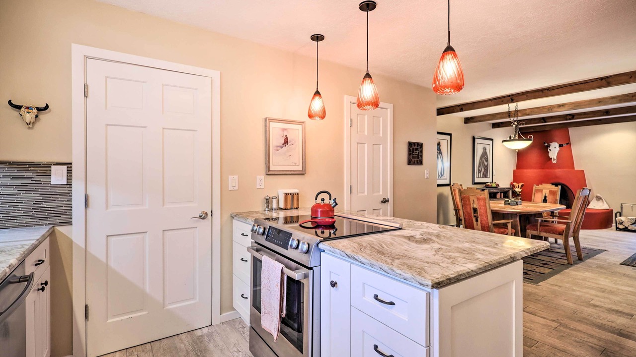 Photo of Kitchen in Northeast Santa Fe