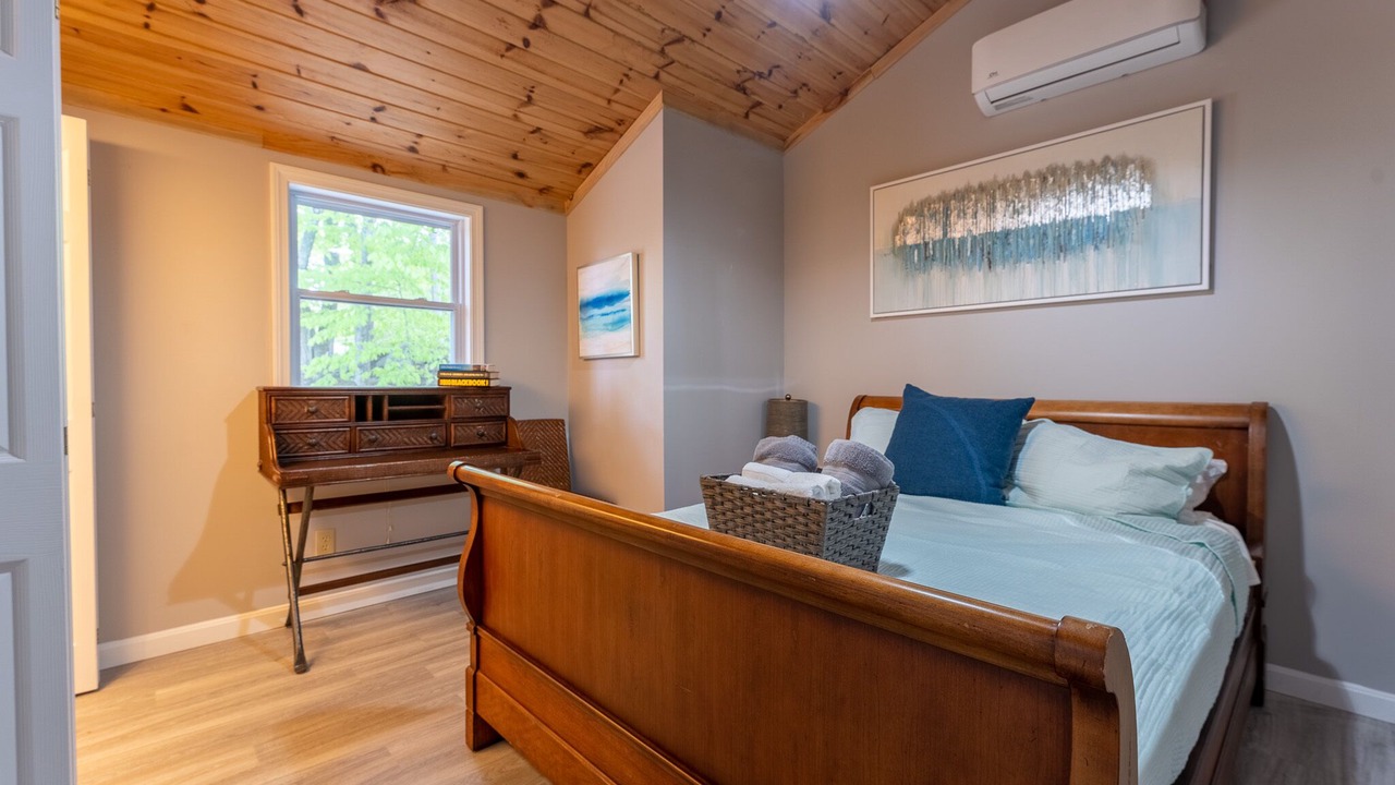 Photo of Bedroom in Alton Bay