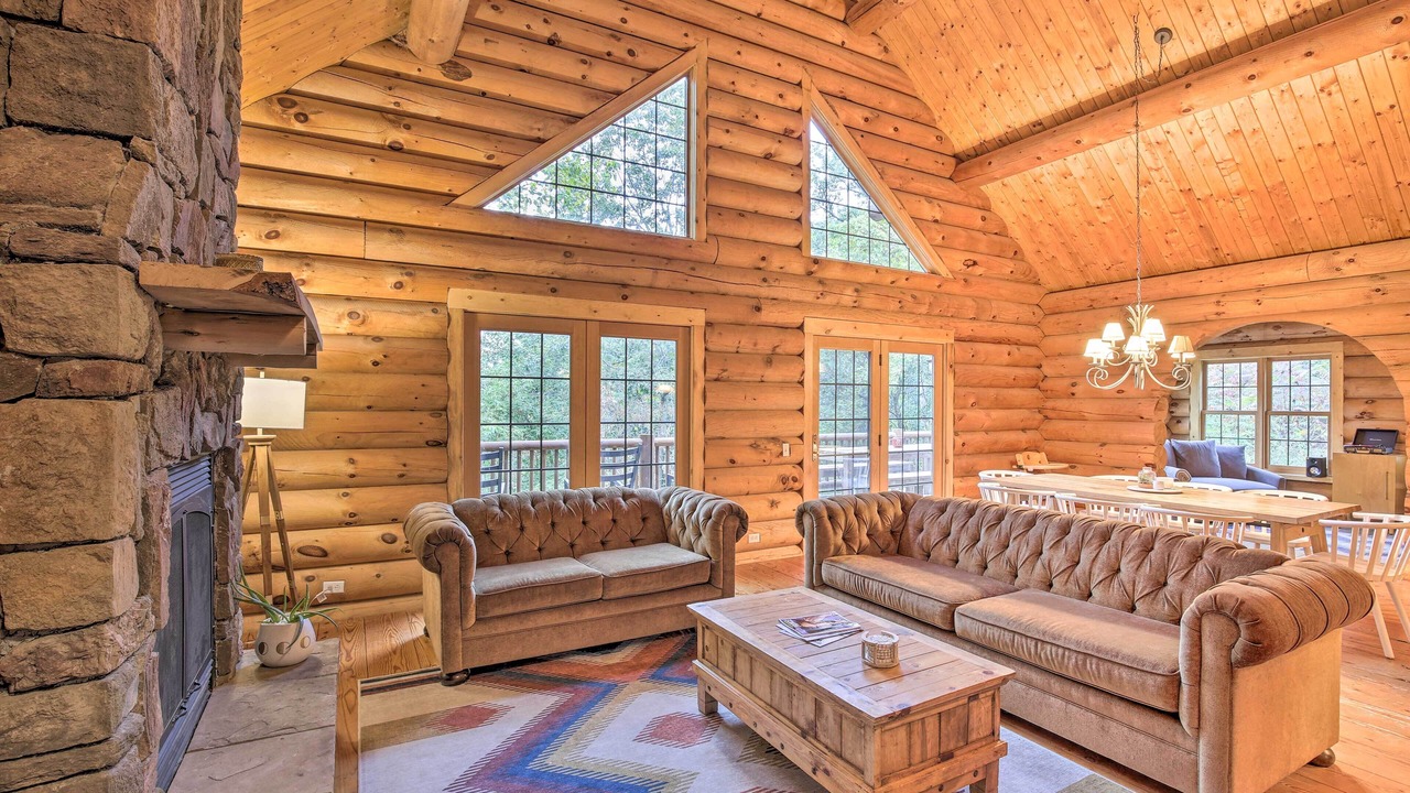 Photo of Livingroom in Lake City