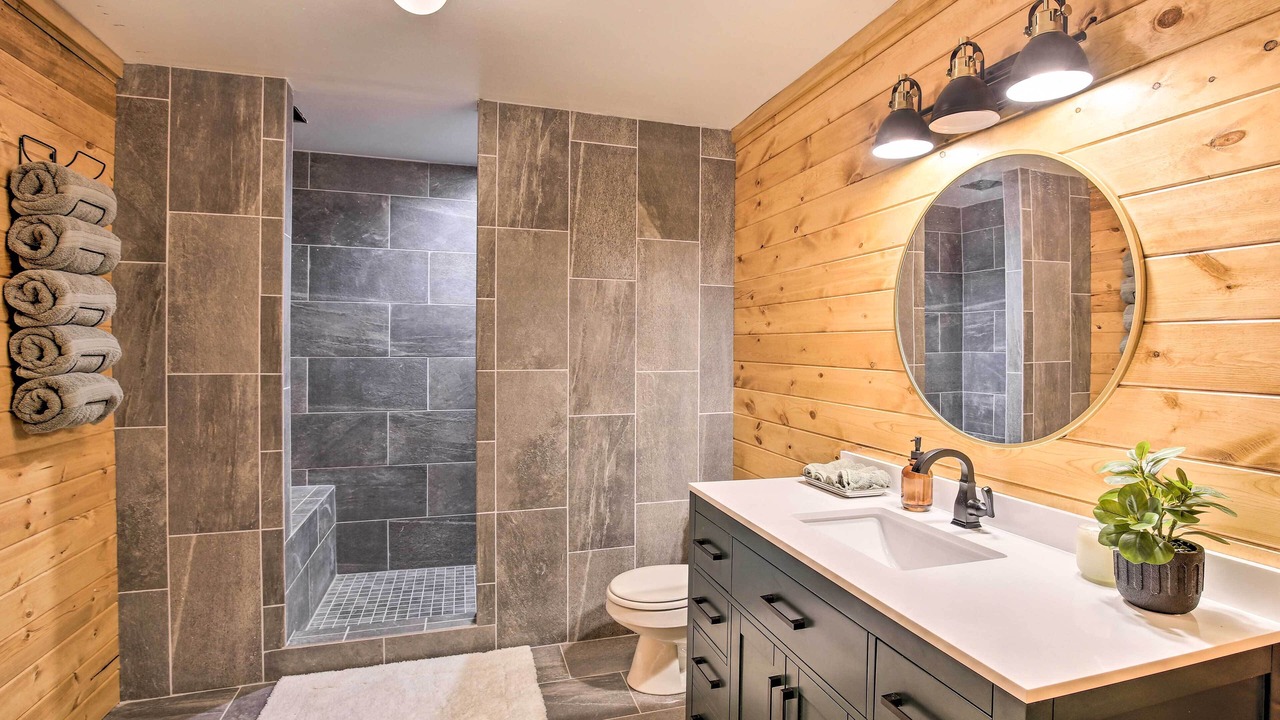 Photo of Bathroom in Lake City