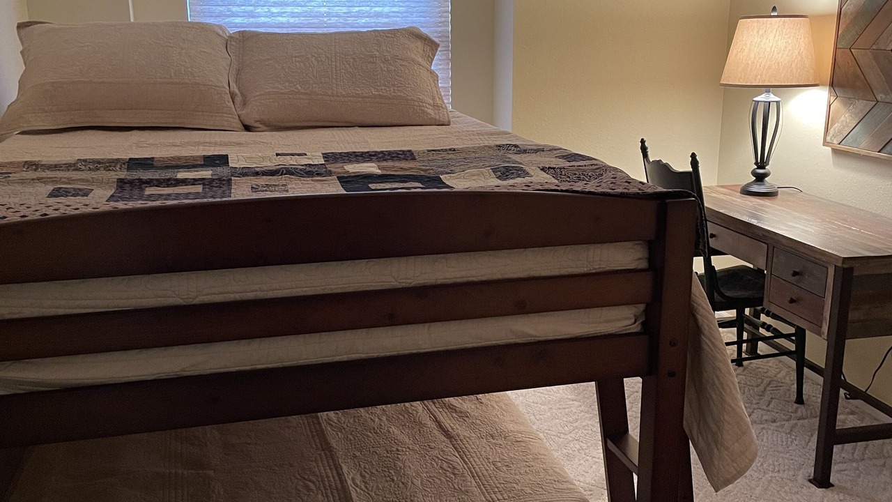 Photo of Bedroom in Raton