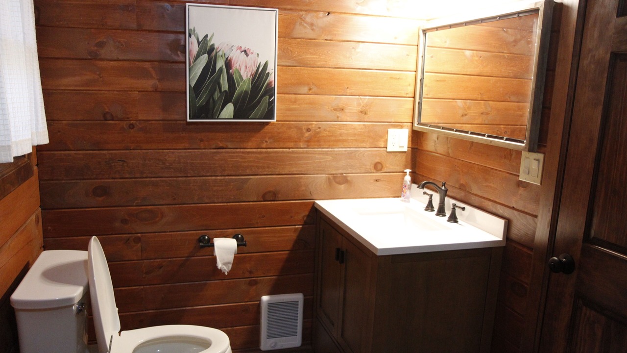 Photo of Bathroom in Jay