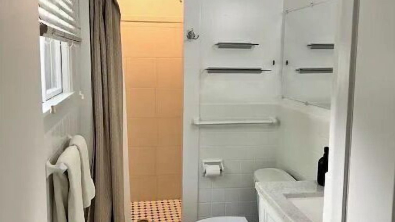 Photo of Bathroom in Linden Hills