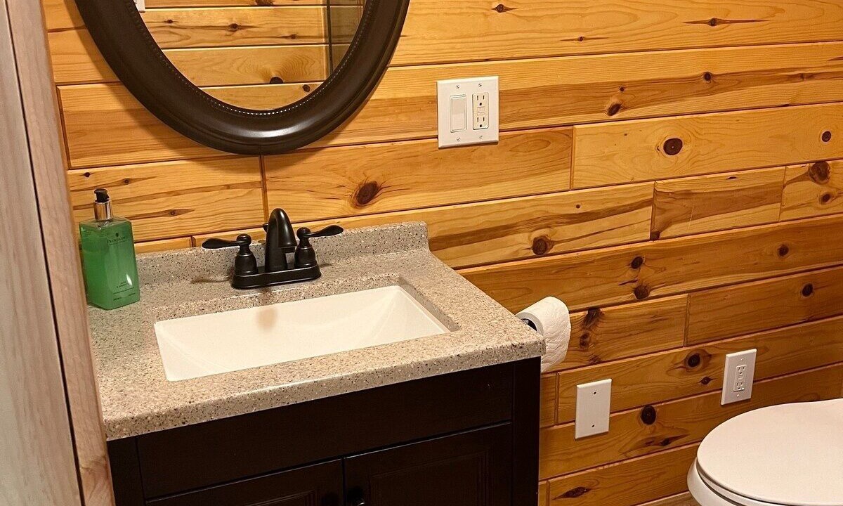 Photo of Bathroom in Sherwood Forest