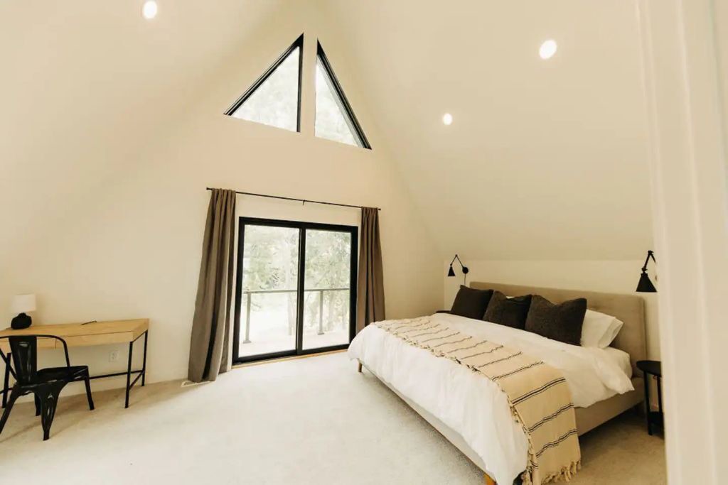Photo of Bedroom in Alexandria