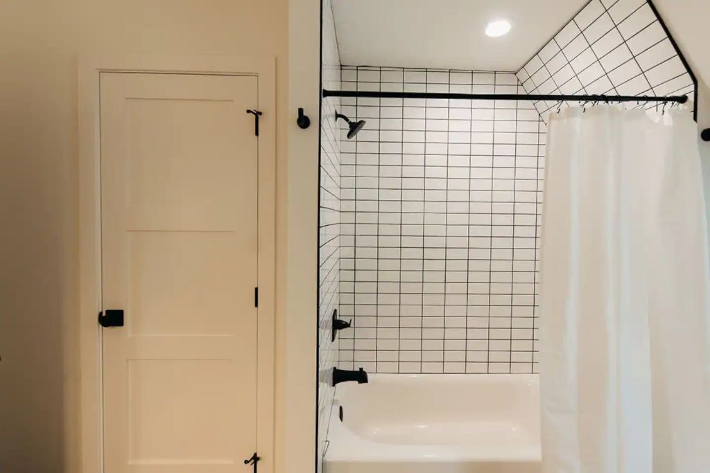 Photo of Bathroom in Alexandria