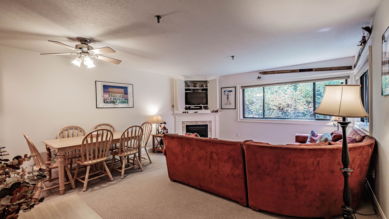 Photo of Livingroom in Sunday River Area