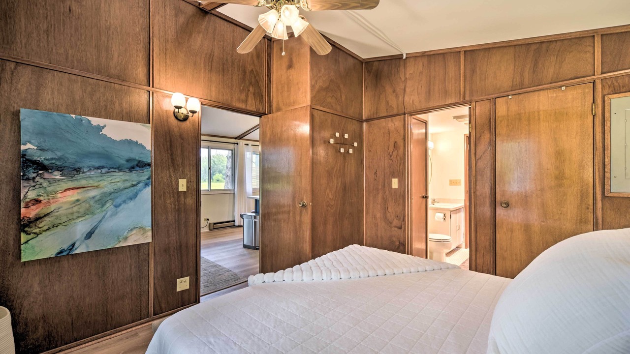 Photo of Bedroom in Pine City