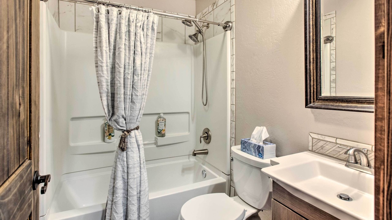 Photo of Bathroom in Red River