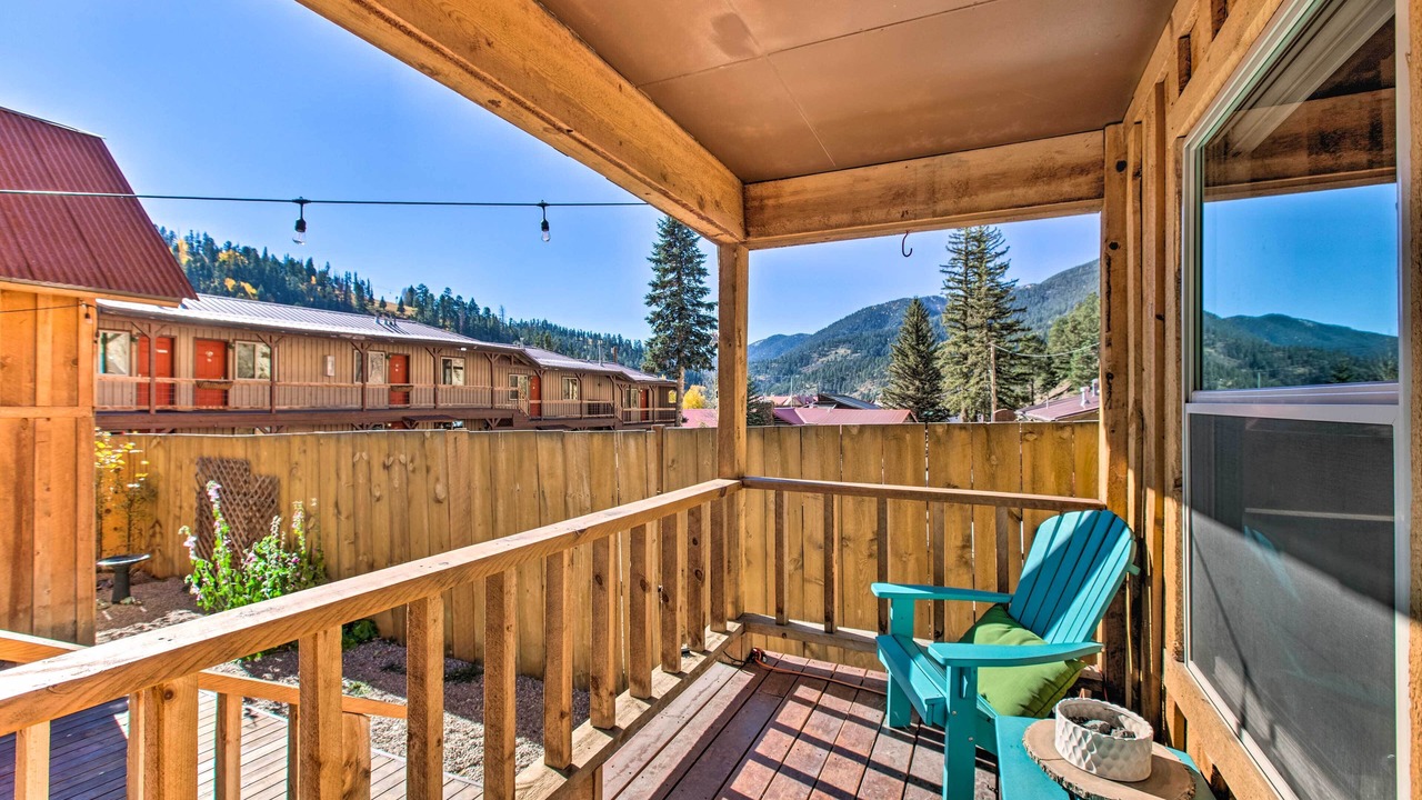 Photo of Patio Balcony in Red River
