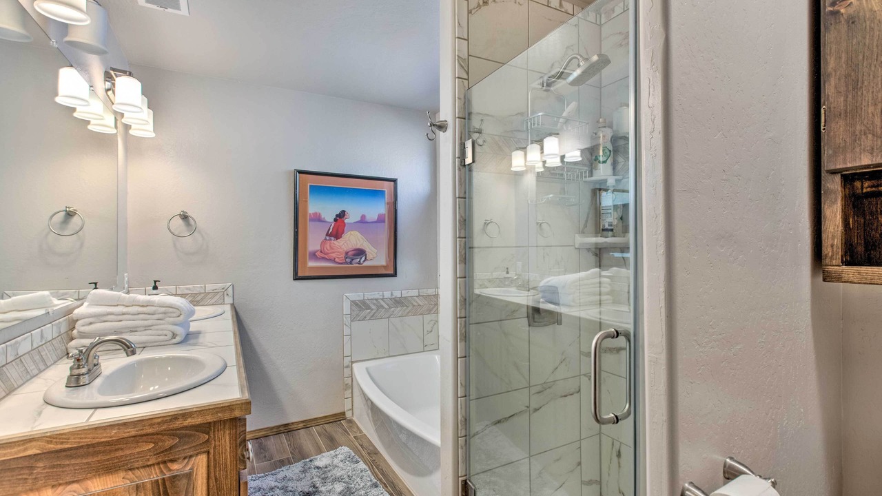 Photo of Bathroom in Red River