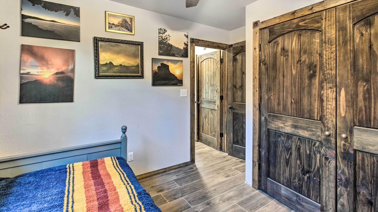 Photo of Bedroom in Red River