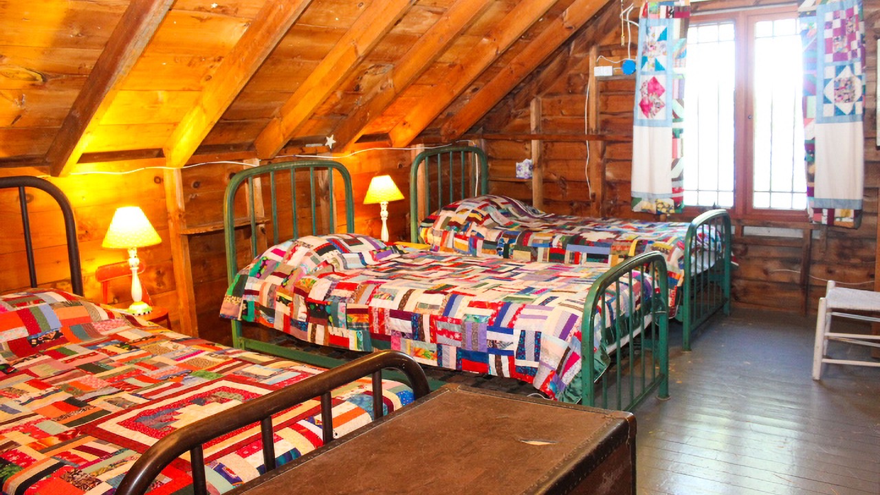 Photo of Bedroom in Moultonborough