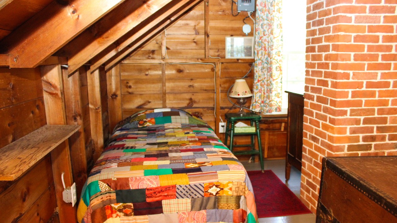 Photo of Bedroom in Moultonborough