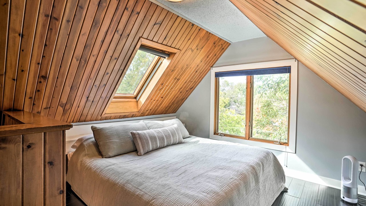 Photo of Bedroom in Northeast Minneapolis Arts District