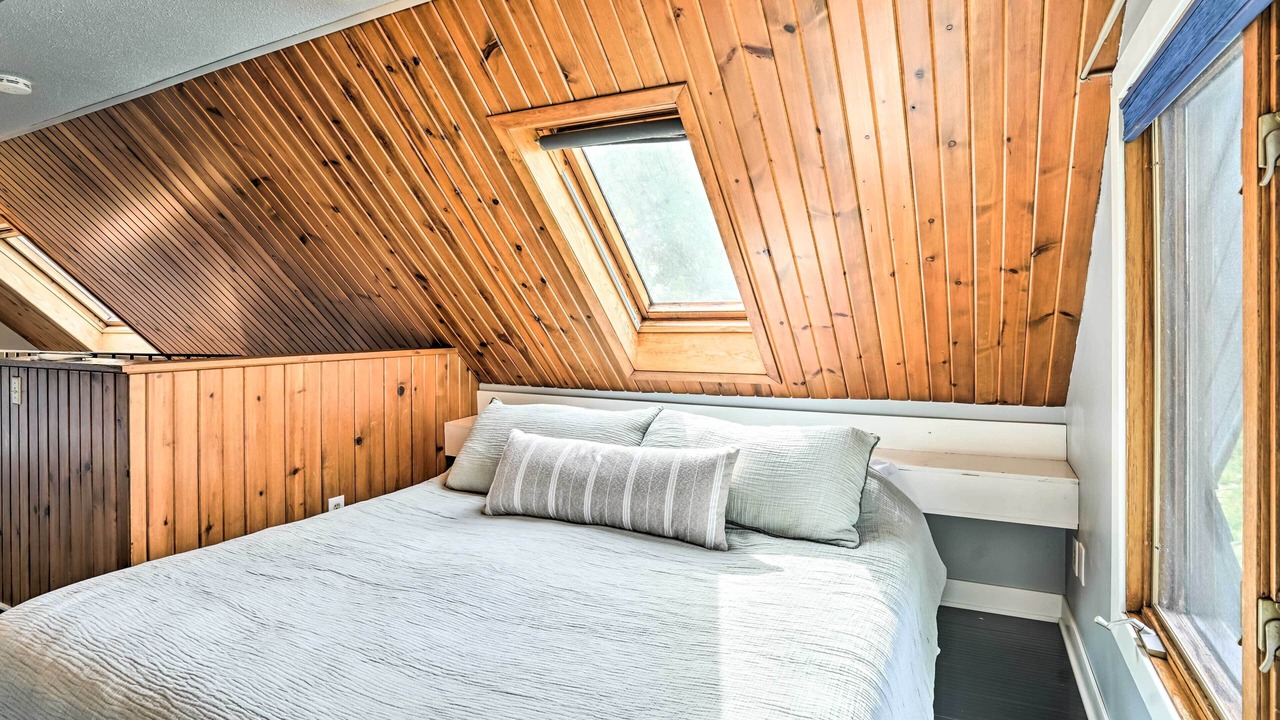 Photo of Bedroom in Northeast Minneapolis Arts District