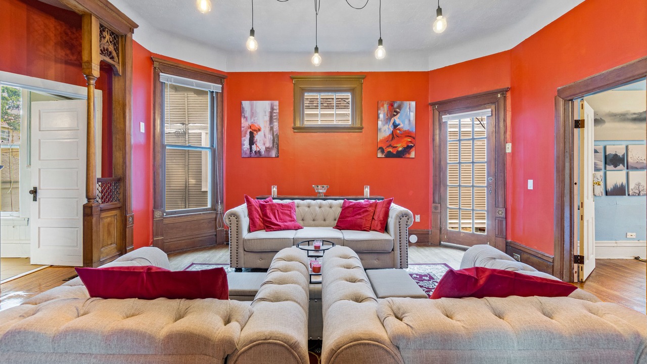Photo of Livingroom in Whittier