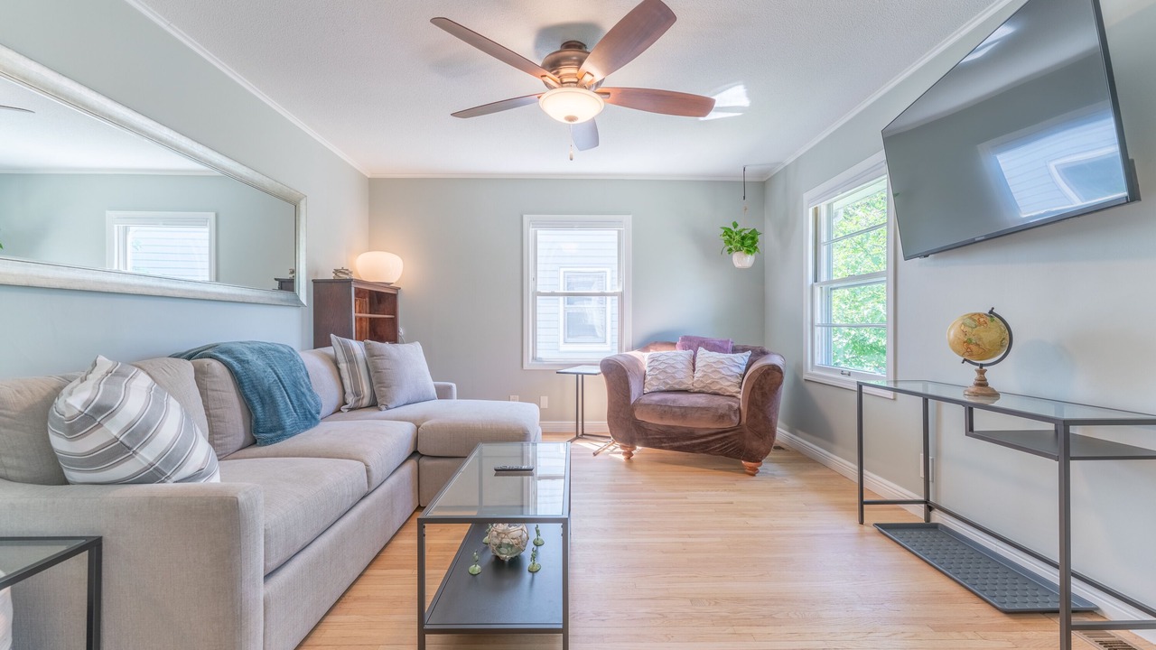 Photo of Livingroom in Powderhorn