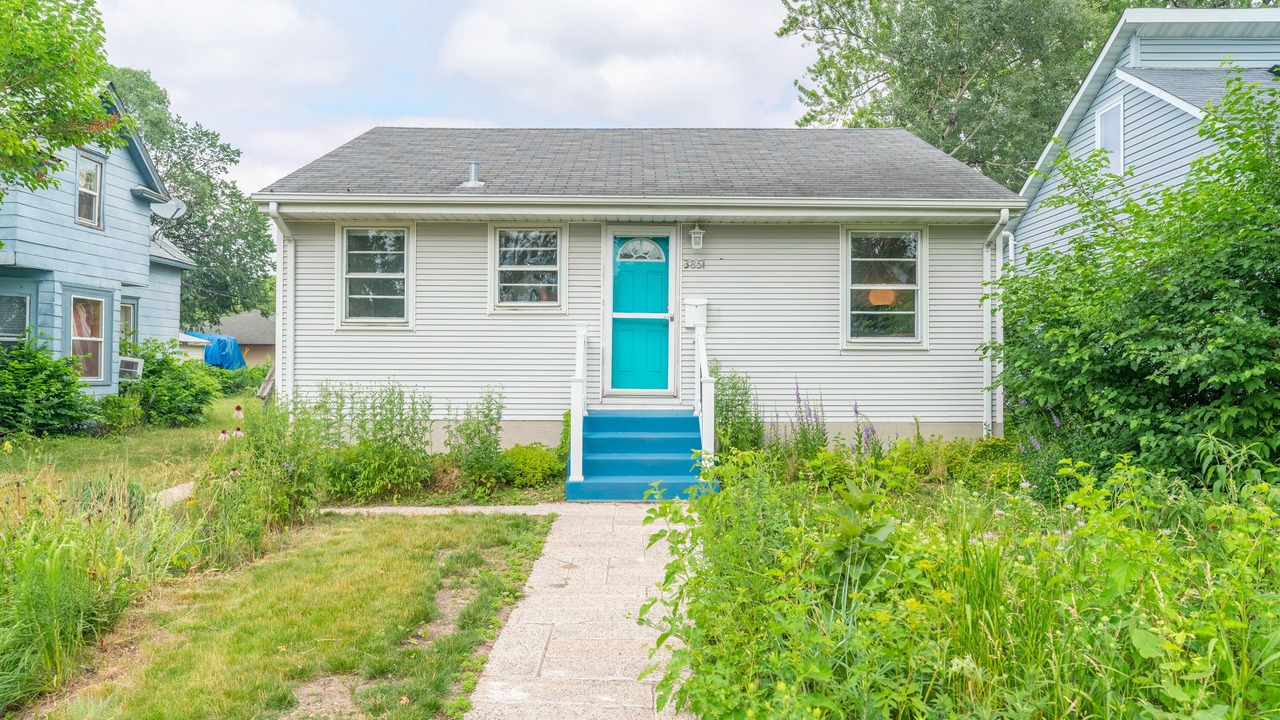 Photo of Outdoor in Powderhorn