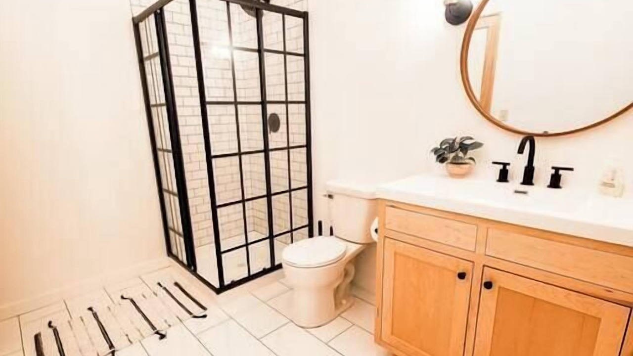 Photo of Bathroom in Ashland