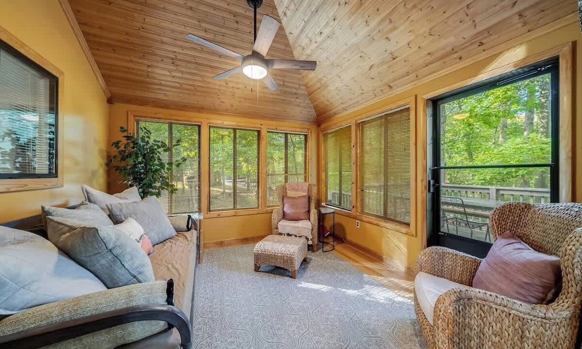 Photo of Bedroom in Hedgesville