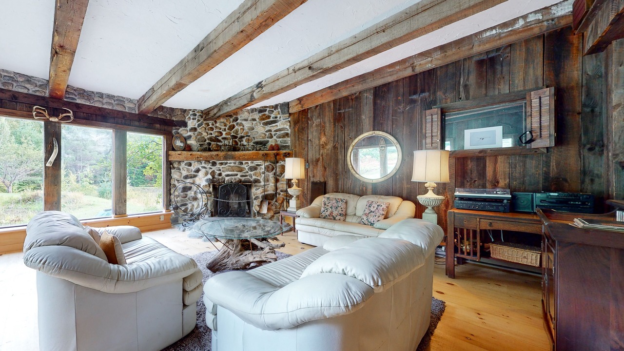 Photo of Livingroom in West Halifax