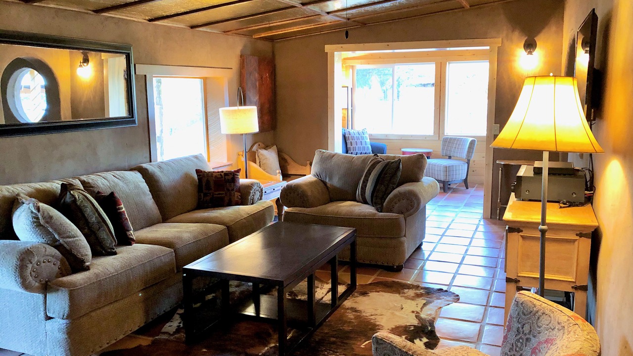 Photo of Livingroom in Carson