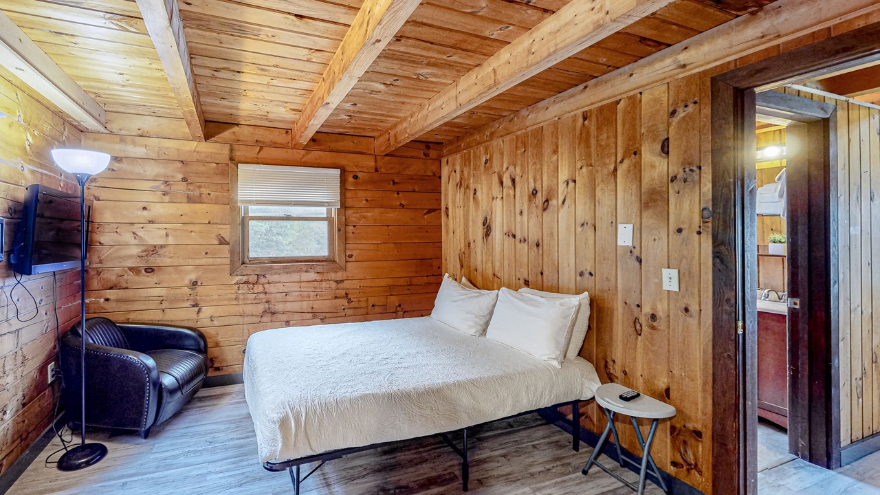 Photo of Bedroom in Montgomery Center