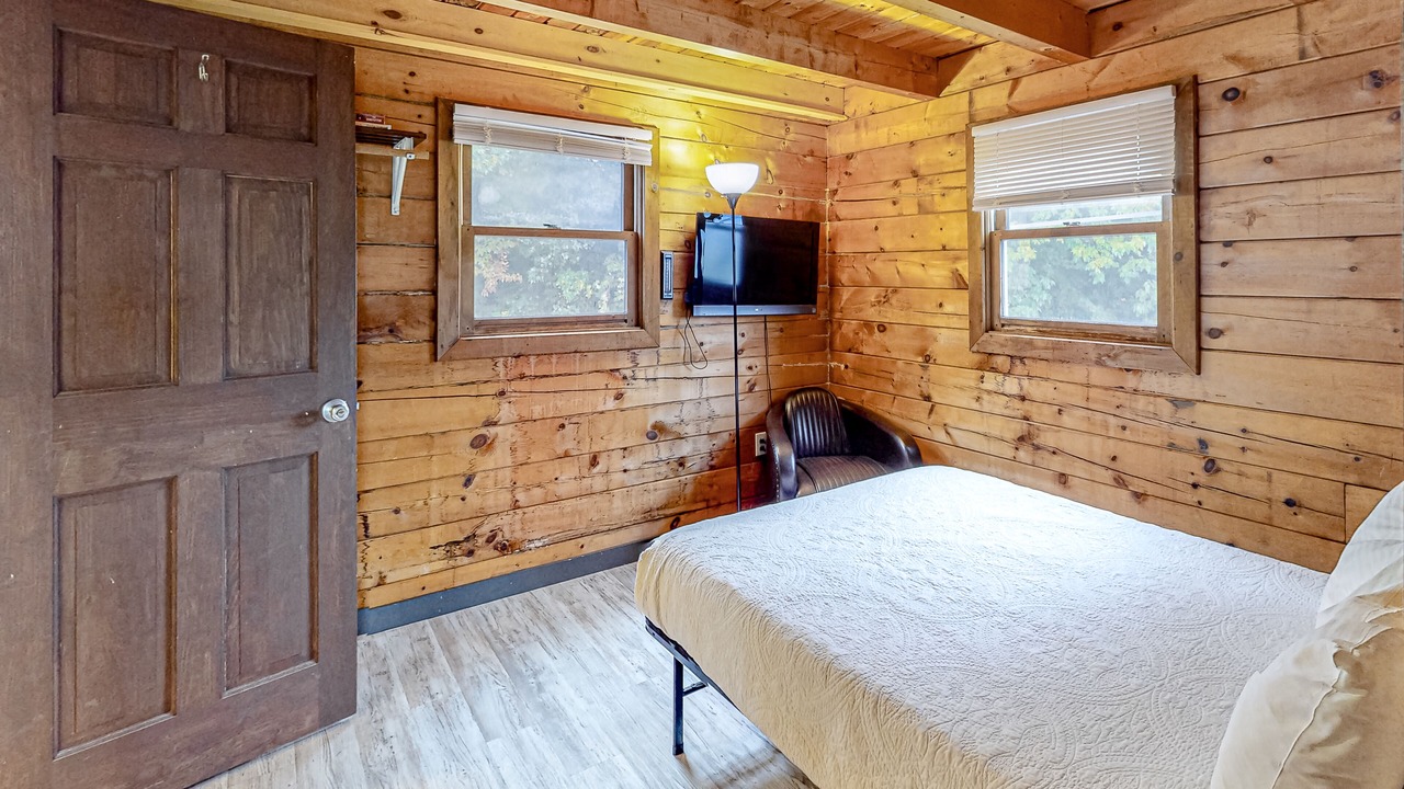Photo of Bedroom in Montgomery Center