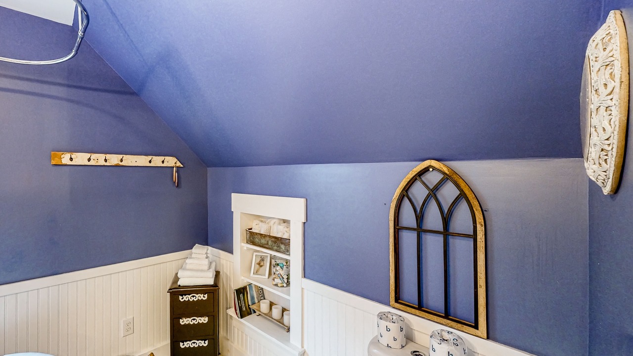 Photo of Bathroom in East Wallingford