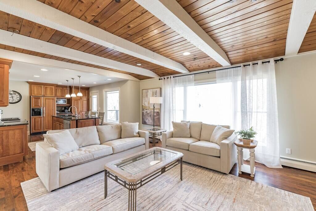 Photo of Livingroom in Minnetonka